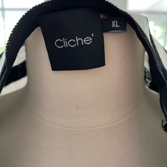 Black & white top - Picture 4 of 6